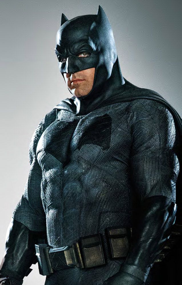 Batman v Superman Concept Artist Shares Hi-Tech Batsuit Scrapped For  Classic Look - DC Comics News